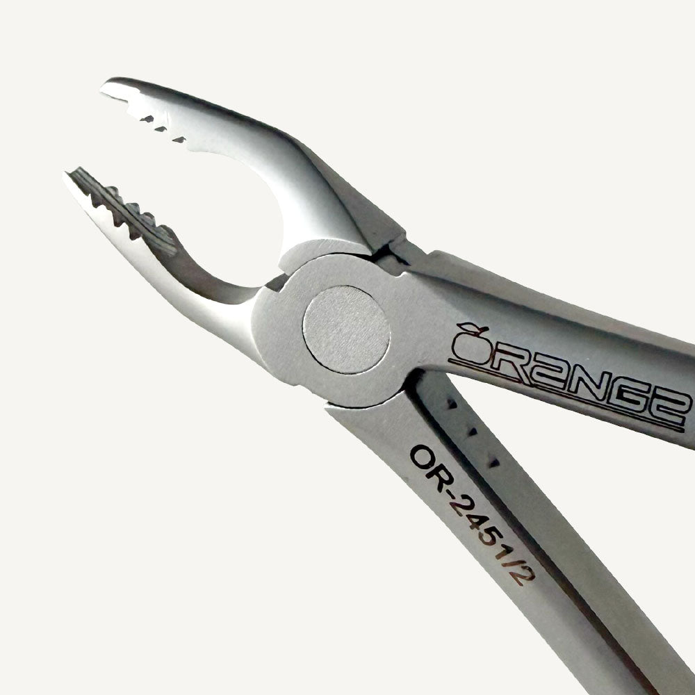 Atraumatic Extraction Forceps Set (Serrated)