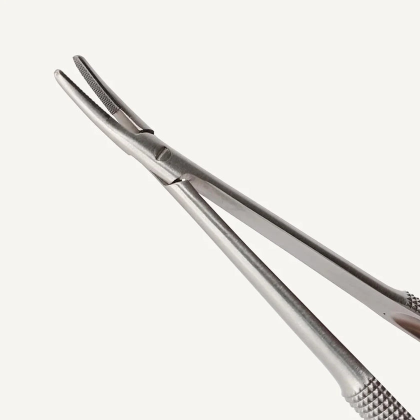 Castroviejo Needle Holder CVD 18cm TC
